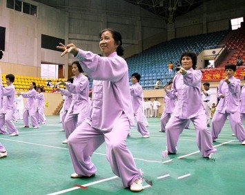 老年人练习气功 须知的注意事项