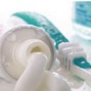 牙膏挤太多危害身体 或可诱发口腔癌