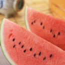 夏季少吃七种水果 桃子吃多引起腹泻