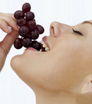 葡萄和牛奶同食伤胃 吃葡萄牢记六大禁忌