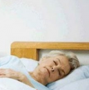 老人睡前做6件事 提高睡眠又延寿
