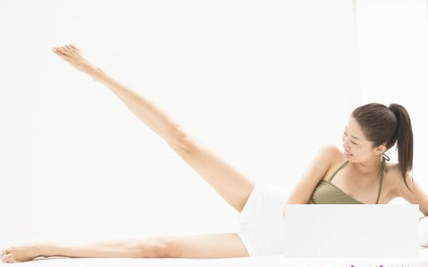 办公室瑜伽五个招式 有效缓解白领慢性病