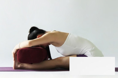 六个瑜伽招式教程 保健身体高效瘦身