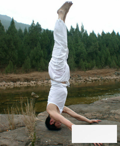 适合男性的瑜伽动作 趾尖式瑜伽治疗性冷淡（图）
