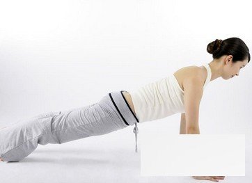 女性健身 俯卧撑有助于丰胸吗