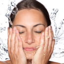 八个错误洗脸方法让你毁容 用毛巾洗脸会更干净