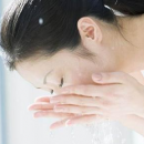 冬季皮肤干燥怎么办 做好七件事保持水润肌肤