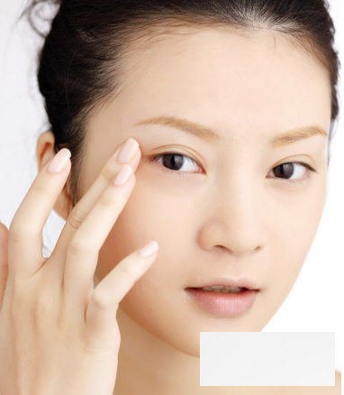 九个常见的护肤误区 不卸妆就睡觉最毁皮肤