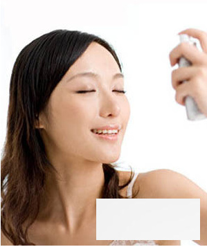 春季不同肤质的保湿方法 敏感肌肤乳液面膜保湿