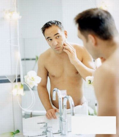 男性护肤需谨慎 五大误区越洗越差