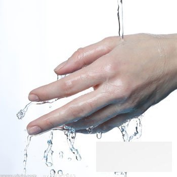 如厕前后勤洗手 把握三细节卫健康