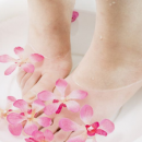 冬季泡脚保健秘方 生姜泡脚改善风湿关节疼痛