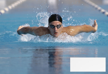 夏季游泳重点保护5部位 谨防眼睛感染细菌